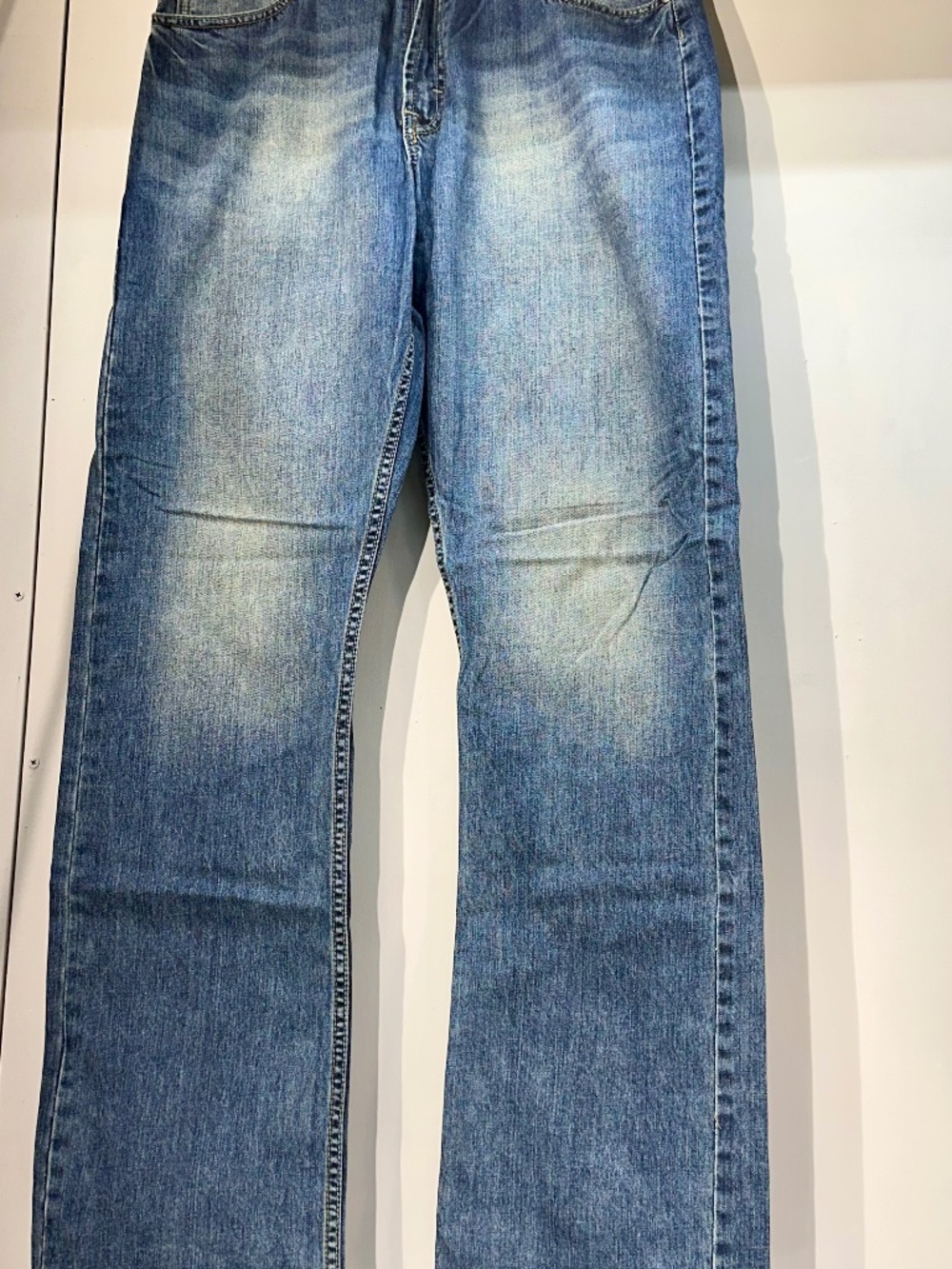 Men's Wrangler Relaxed Boot Blue Denim Jeans, sz 32x34 (B30)